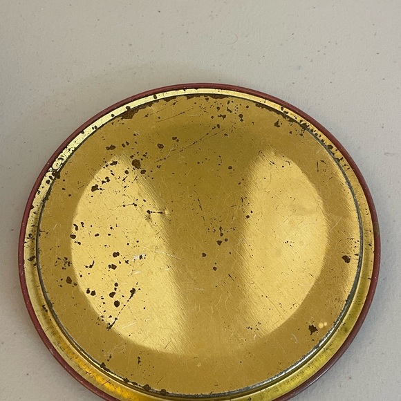 Vintage Walt Disney Snow White & The Seven Dwarfs Candy Tin - Picture 11 of 15